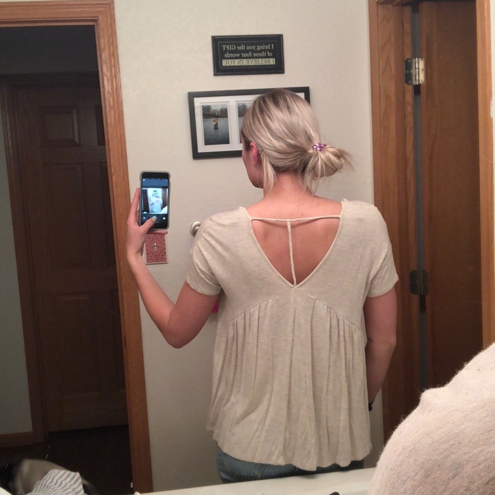 Flowy cream v-neck